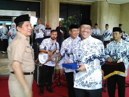 Pencarian PGRI Landak - Persatuan Guru Republik Indonesia Cabang Landak